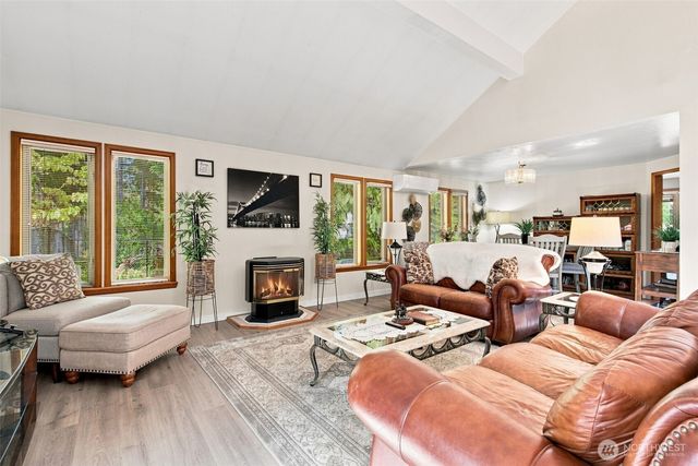 240 E Channel Drive, Allyn, WA 98524