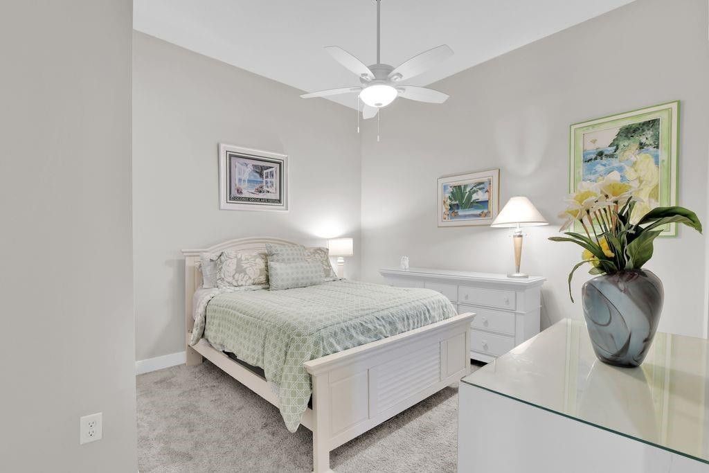 Image 15 of property listing at 7524 N Blue Spring Drive, Parkland, FL 33067