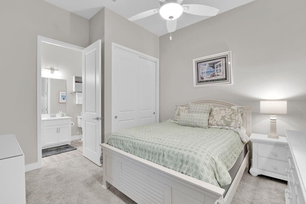 Image 17 of property listing at 7524 N Blue Spring Drive, Parkland, FL 33067