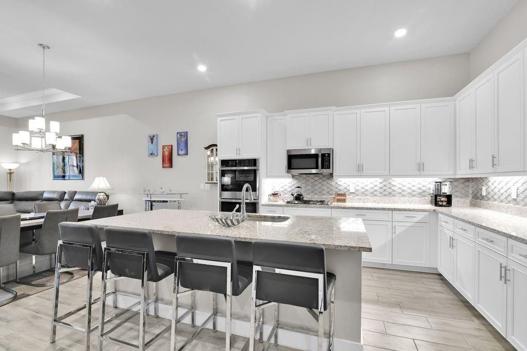 Image 21 of property listing at 7524 N Blue Spring Drive, Parkland, FL 33067