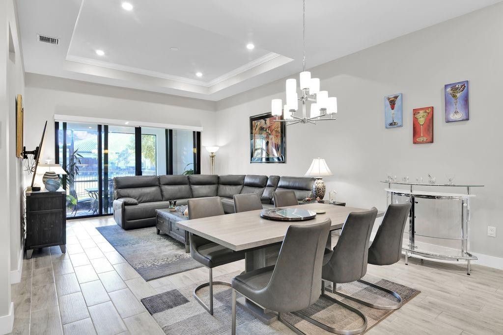 Image 25 of property listing at 7524 N Blue Spring Drive, Parkland, FL 33067