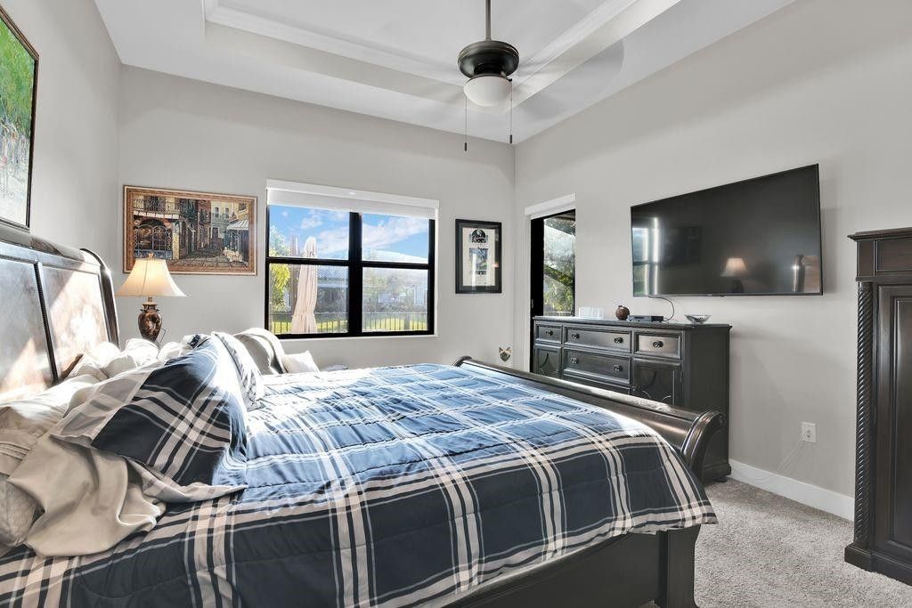 Image 28 of property listing at 7524 N Blue Spring Drive, Parkland, FL 33067