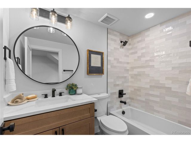 3565 S Corona St, Englewood, CO 80113
