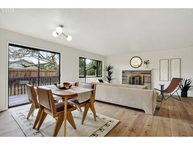 5440 Ne JESSUP St, Portland, OR 97218