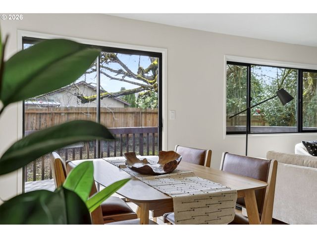 5440 Ne JESSUP St, Portland, OR 97218