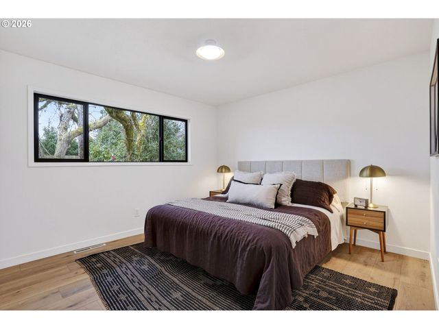 5440 Ne JESSUP St, Portland, OR 97218