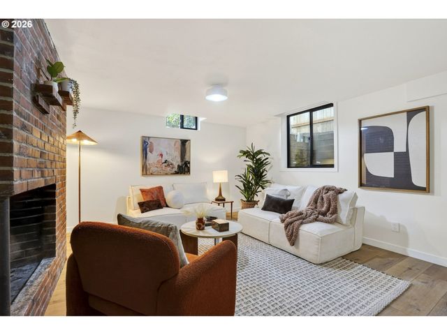 5440 Ne JESSUP St, Portland, OR 97218