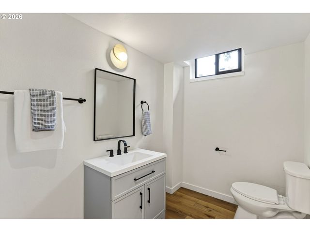 5440 Ne JESSUP St, Portland, OR 97218