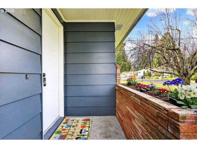 5440 Ne JESSUP St, Portland, OR 97218