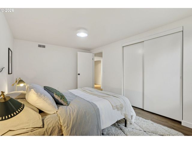 5440 Ne JESSUP St, Portland, OR 97218