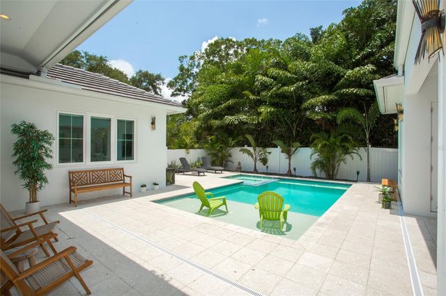 335 16TH AVENUE NE, St Petersburg, FL 33704