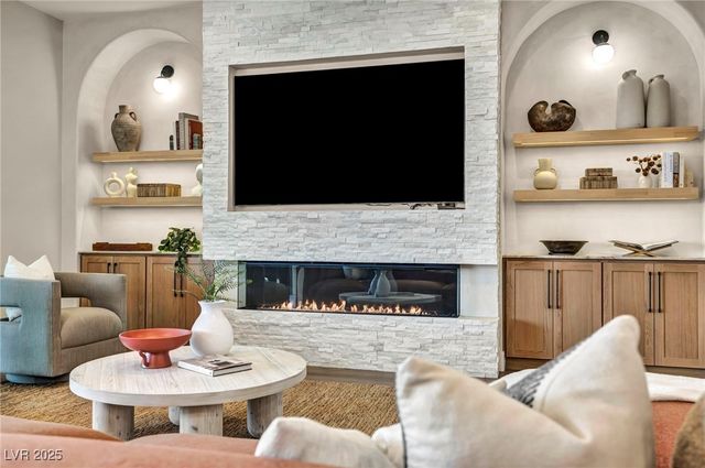 9917 Villa Ridge Drive, Las Vegas, NV 89134