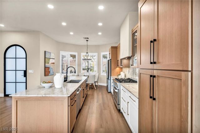 9917 Villa Ridge Drive, Las Vegas, NV 89134