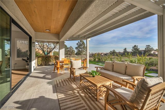 9917 Villa Ridge Drive, Las Vegas, NV 89134