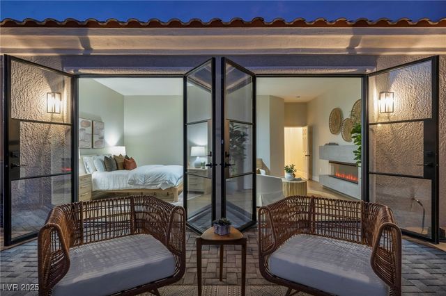 9917 Villa Ridge Drive, Las Vegas, NV 89134