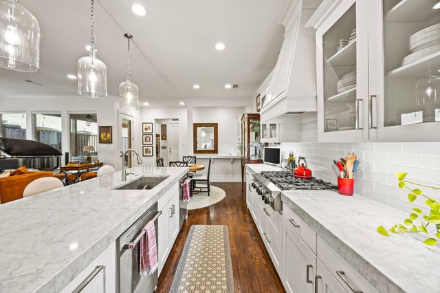 6432 Del Norte Lane, Dallas, TX 75225