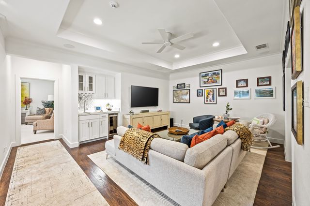 6432 Del Norte Lane, Dallas, TX 75225