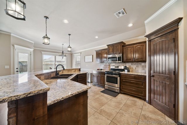 7500 E 83rd Street North, Owasso, OK 74055