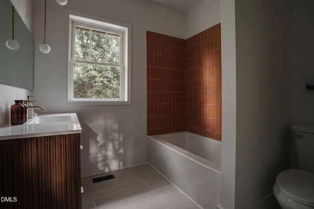 1011 Park Avenue, Durham, NC 27701