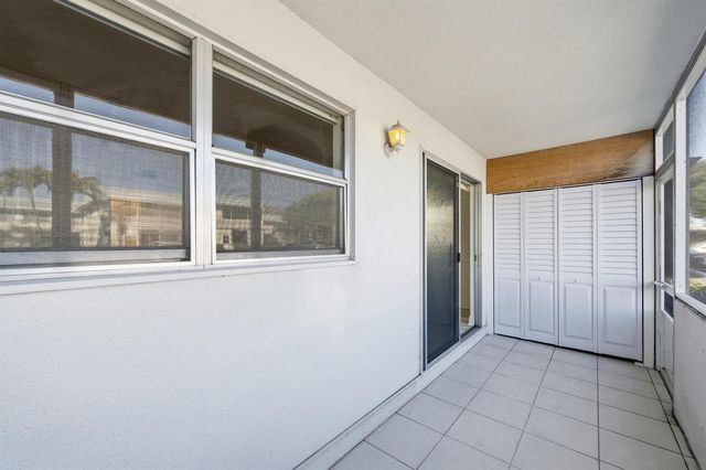 452 Brittany J, Delray Beach, FL 33446