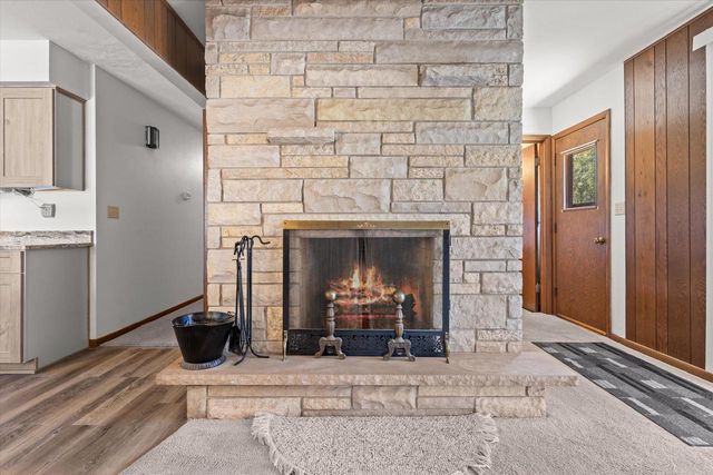1610 Hickory STREET, South Milwaukee, WI 53172