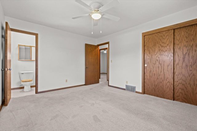 1610 Hickory STREET, South Milwaukee, WI 53172