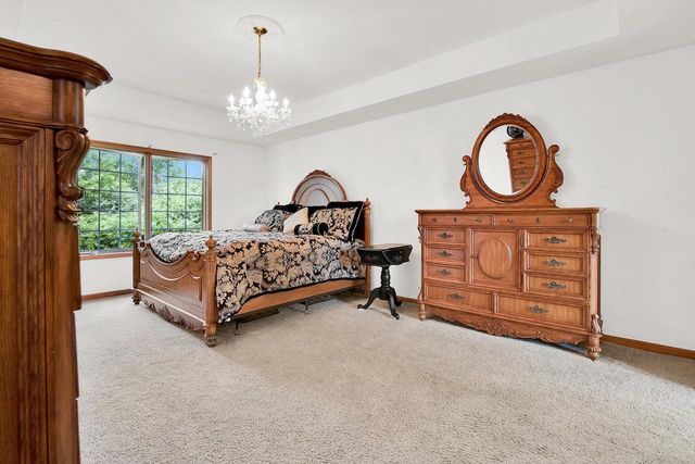 9505 N Michael COURT, Milwaukee, WI 53224