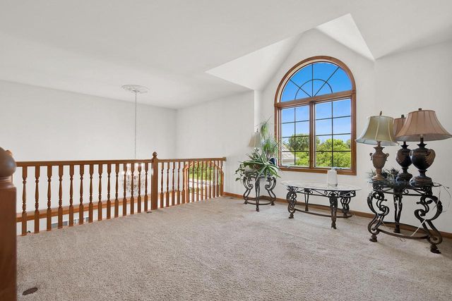 9505 N Michael COURT, Milwaukee, WI 53224