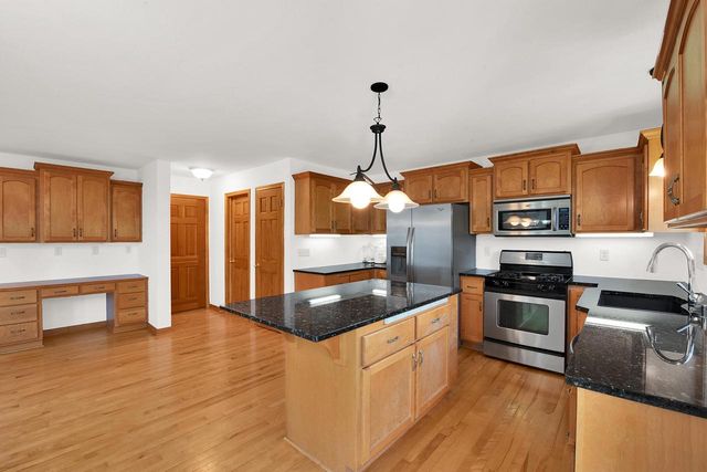 9505 N Michael COURT, Milwaukee, WI 53224