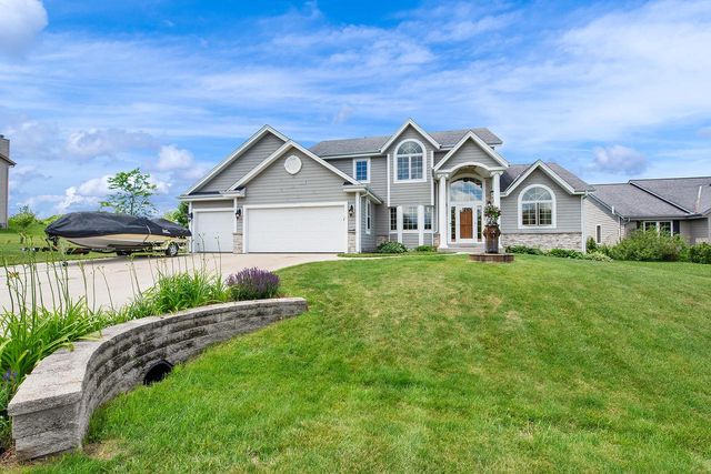 9505 N Michael COURT, Milwaukee, WI 53224