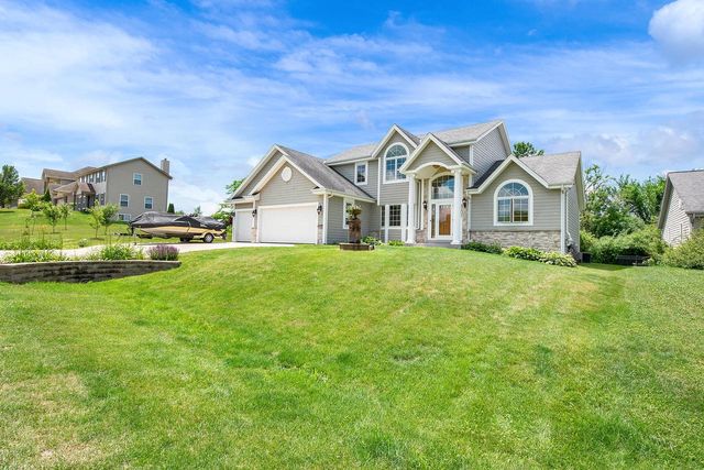 9505 N Michael COURT, Milwaukee, WI 53224