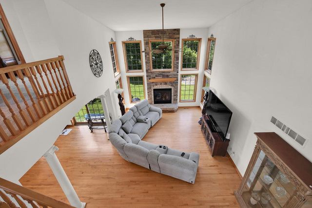 9505 N Michael COURT, Milwaukee, WI 53224