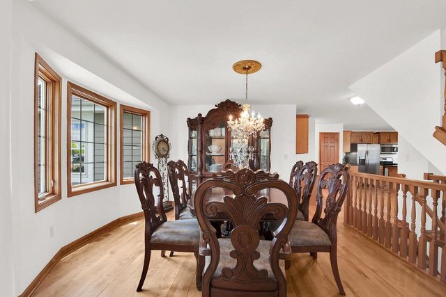 9505 N Michael COURT, Milwaukee, WI 53224