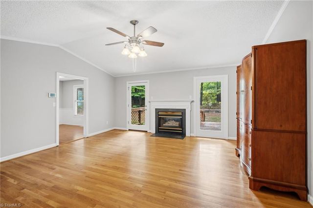 603 Hunters Way, Lexington, NC 27292
