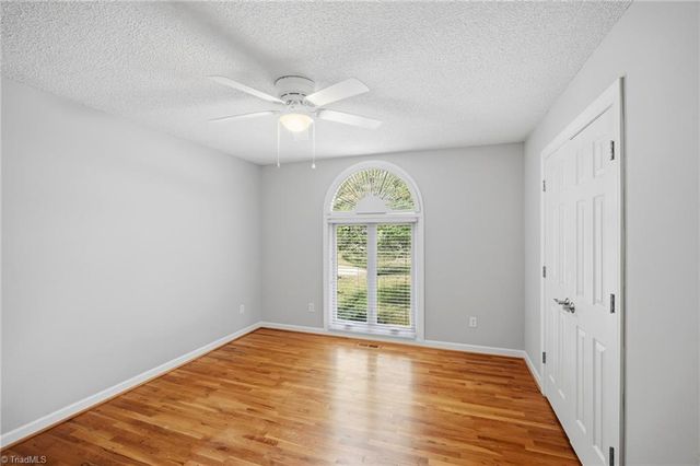 603 Hunters Way, Lexington, NC 27292