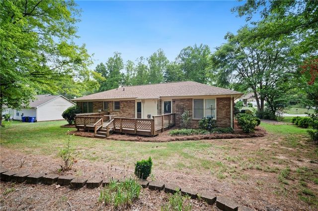 603 Hunters Way, Lexington, NC 27292