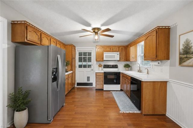 603 Hunters Way, Lexington, NC 27292