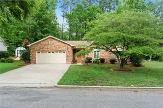 603 Hunters Way, Lexington, NC 27292