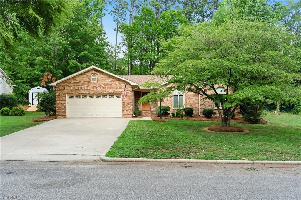 603 Hunters Way, Lexington, NC 27292