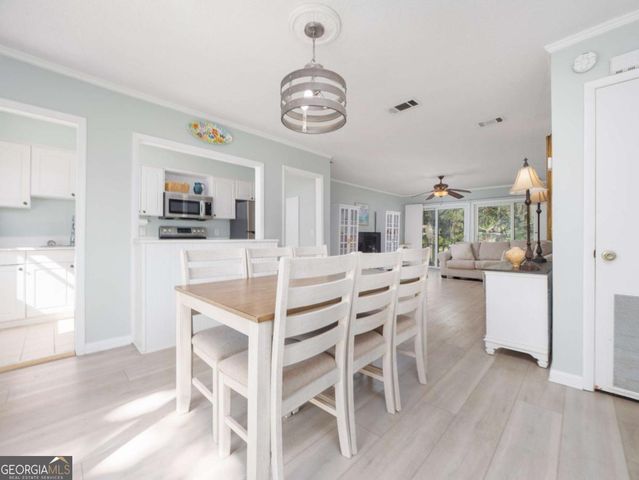 800 Mallery Street, St. Simons, GA 31522