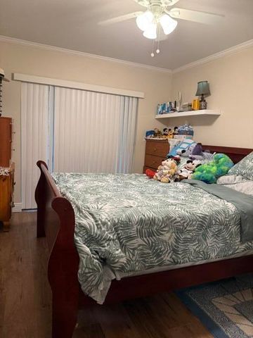 230 N KENT N 230, West Palm Beach, FL 33417