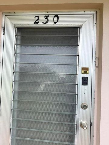 230 N KENT N 230, West Palm Beach, FL 33417