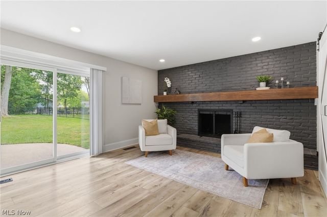 161 Devorah Drive, Aurora, OH 44202