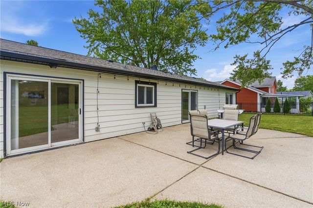 161 Devorah Drive, Aurora, OH 44202