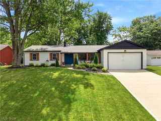 161 Devorah Drive, Aurora, OH 44202