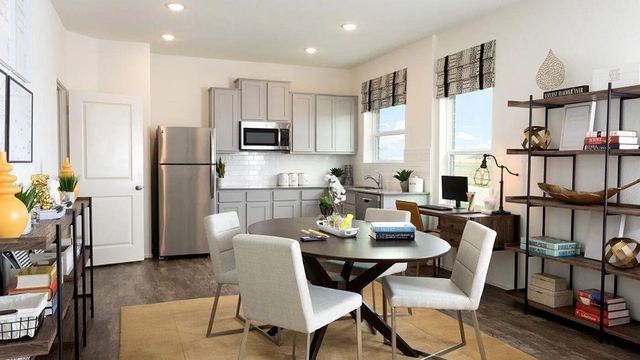 10524 Steinbeck DR, Austin, TX 78747