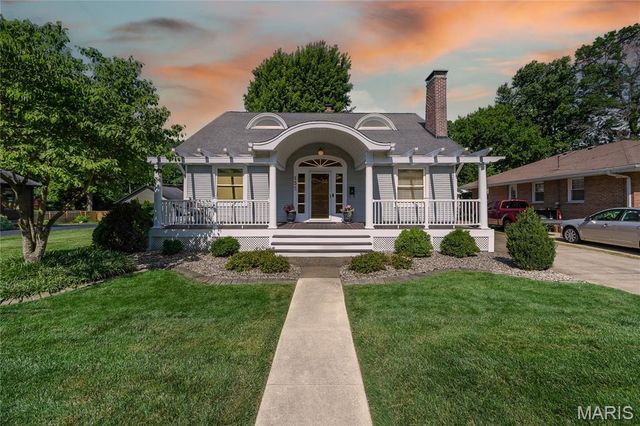 135 Helen Place, Collinsville, IL 62234