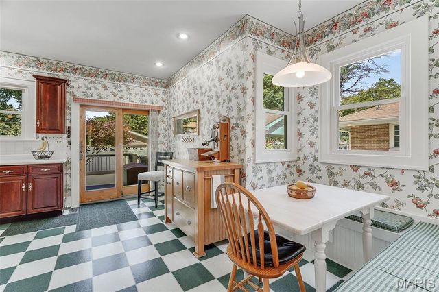 135 Helen Place, Collinsville, IL 62234