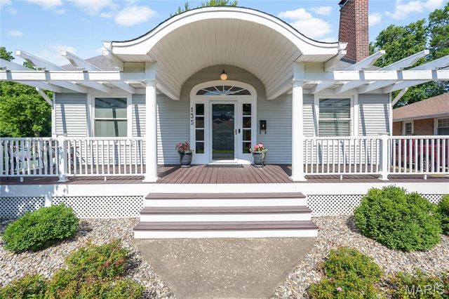 135 Helen Place, Collinsville, IL 62234