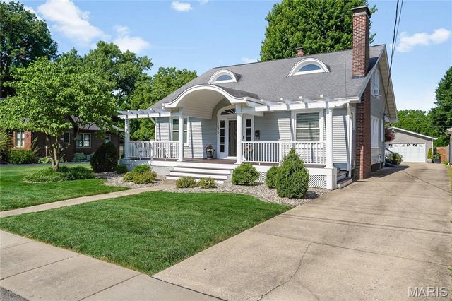 135 Helen Place, Collinsville, IL 62234